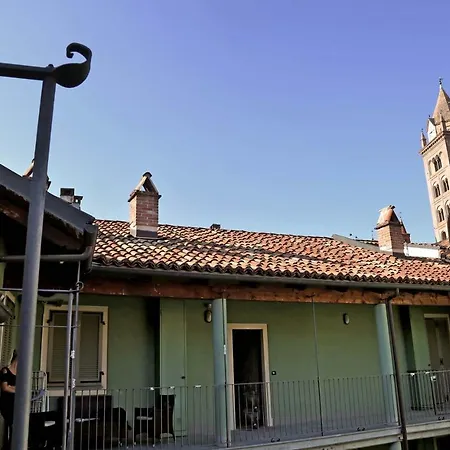 Vandero Apartment Alba (Piedmont)